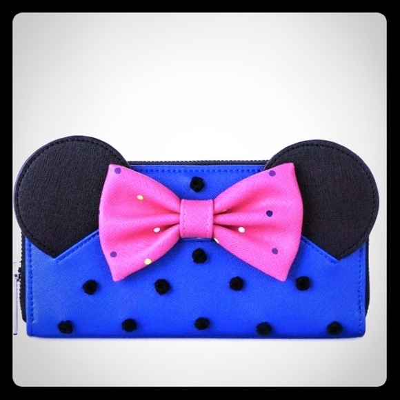 Loungefly Handbags - ❤️Loungefly Disney Minnie Rock the Dots Wallet